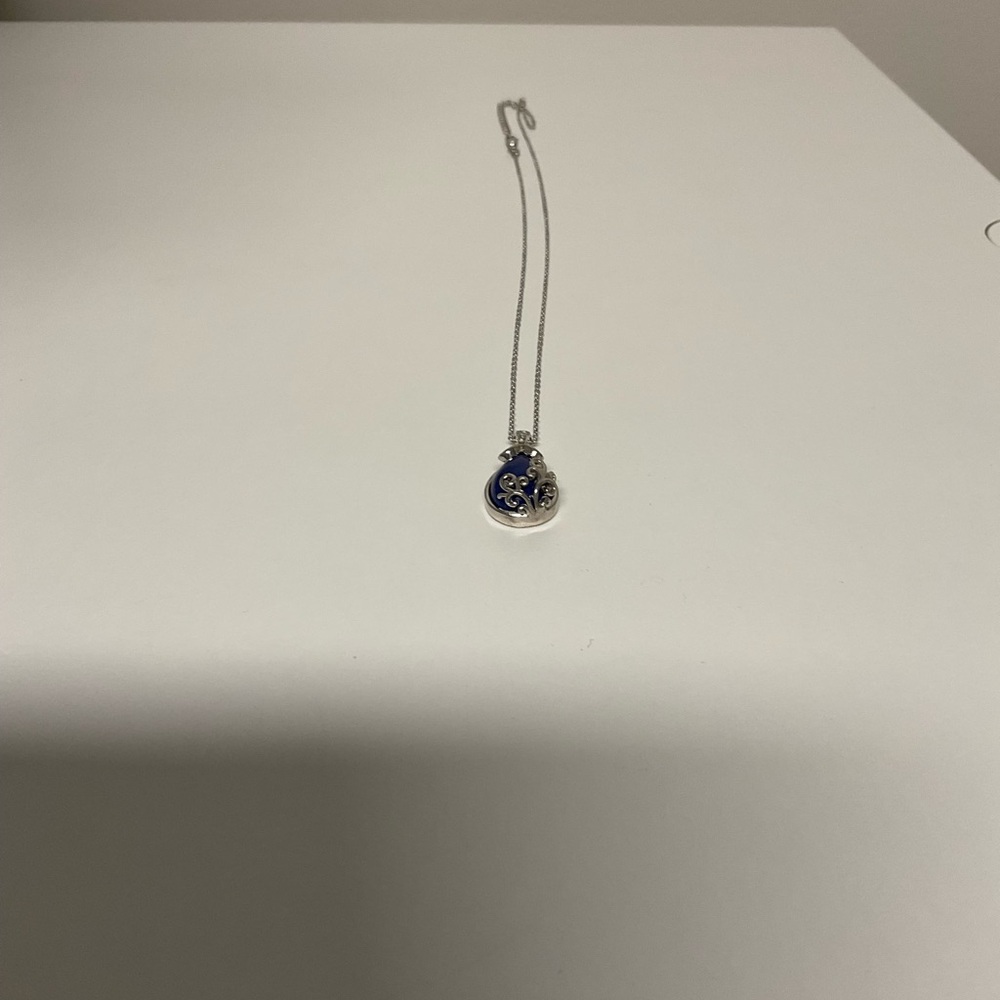 .925 Sterling Silver Blue Pendant Necklace